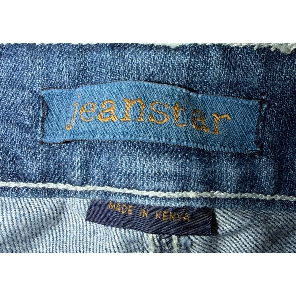 Jeanstar Womens 14W Embroidered Cuffed Floral Capri Jeans Y2K Cottagecore Retro - Picture 2 of 11